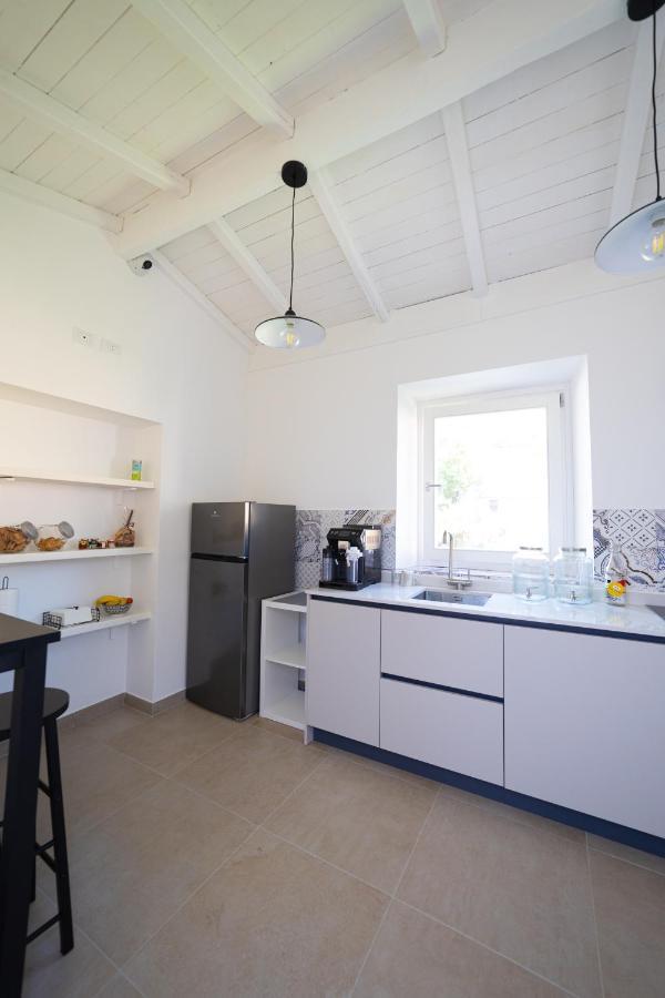 Numisia Guest House Терачина Екстериор снимка