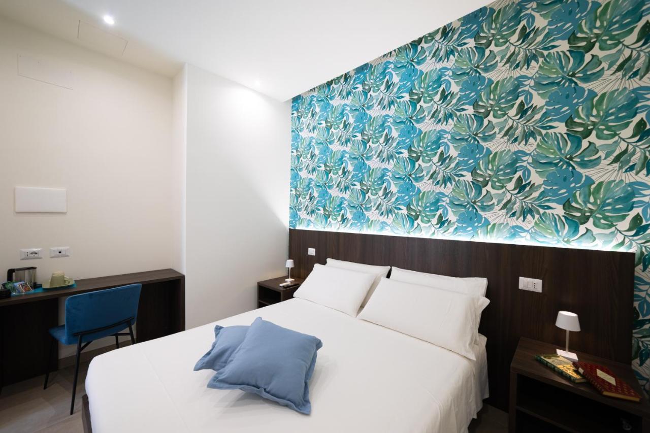 Numisia Guest House Терачина Екстериор снимка
