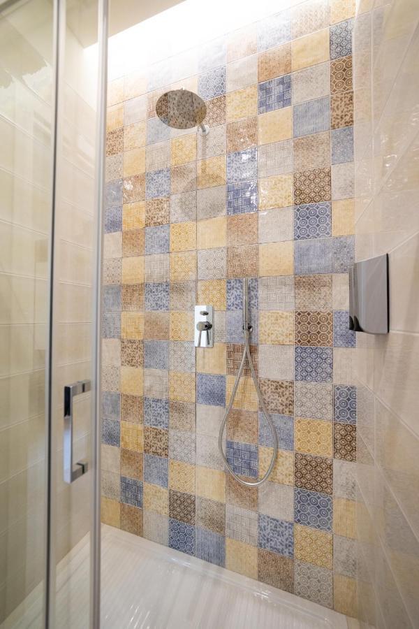 Numisia Guest House Терачина Екстериор снимка
